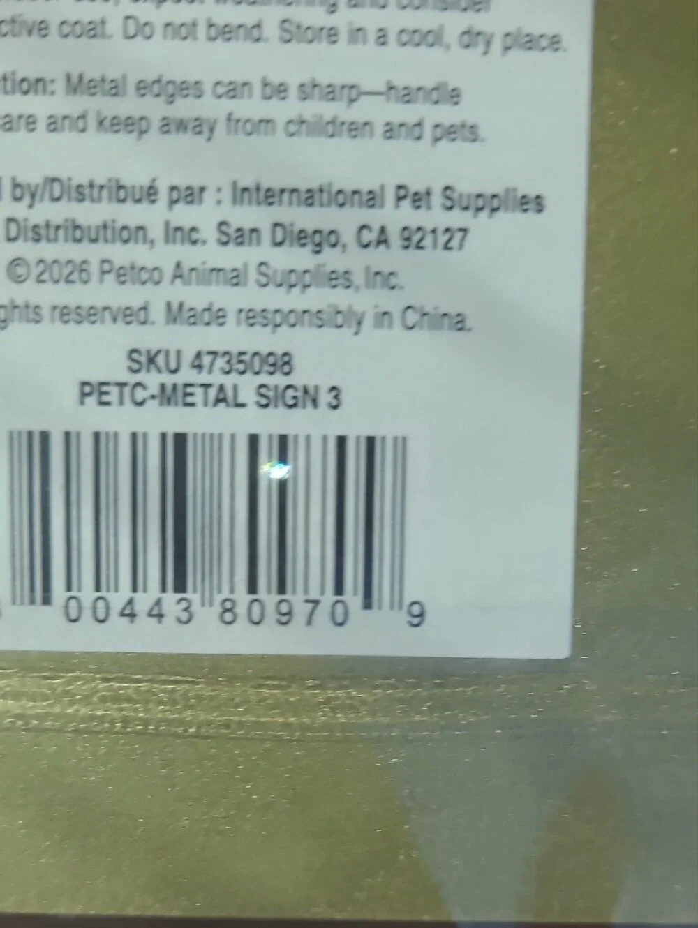 international pet supply eye catching